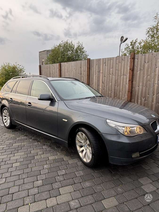 BMW 520, 2.0 l., wagon