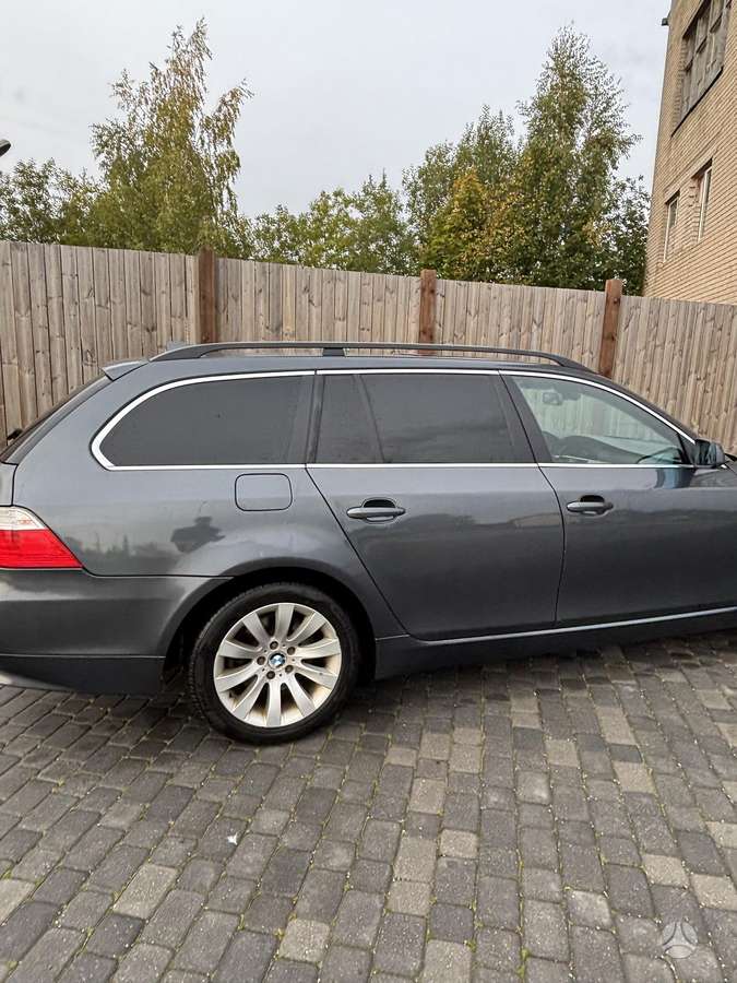 BMW 520, 2.0 l., universalas
