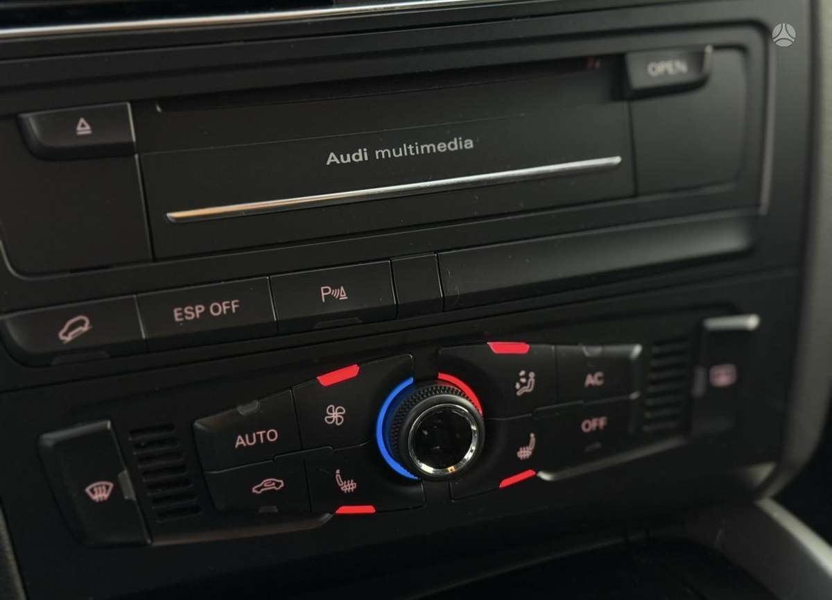 Audi Q5, off-road / crossover