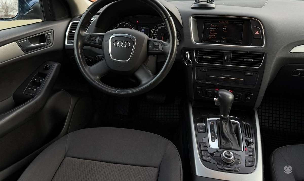 Audi Q5, off-road / crossover