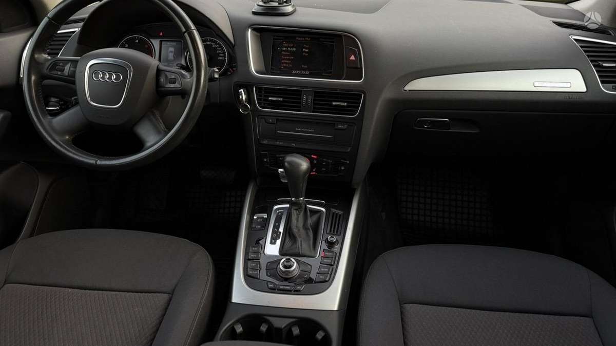 Audi Q5, off-road / crossover