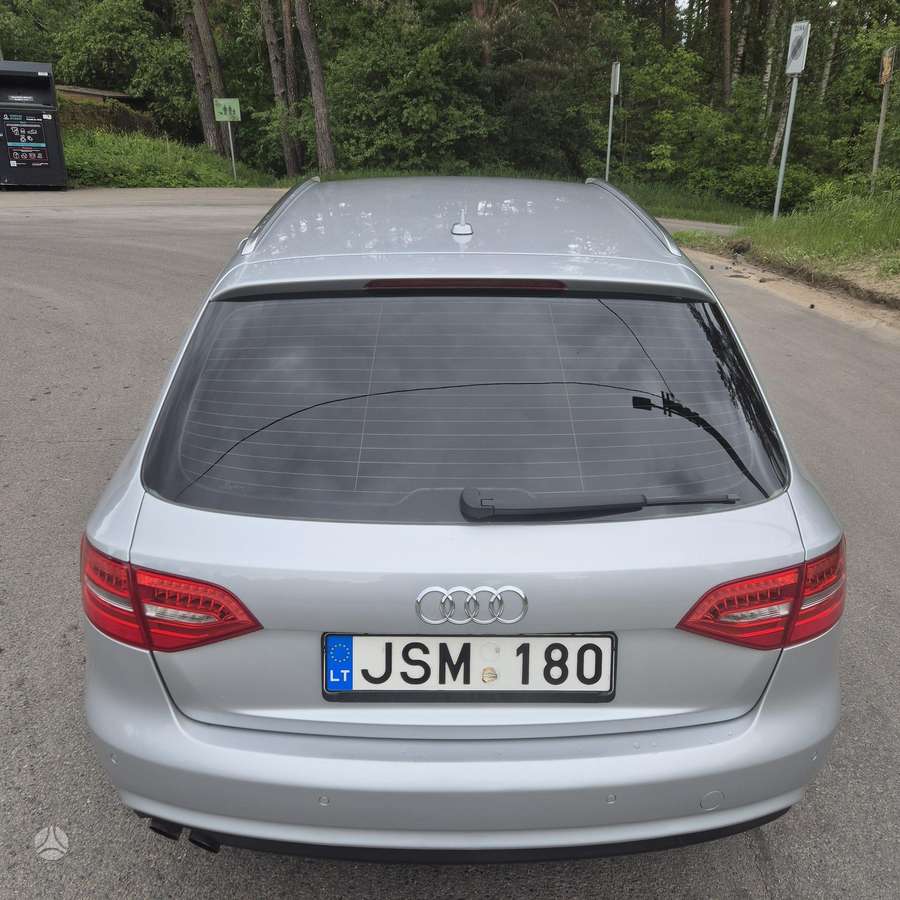 Audi A4, 2.0 l., Универсал
