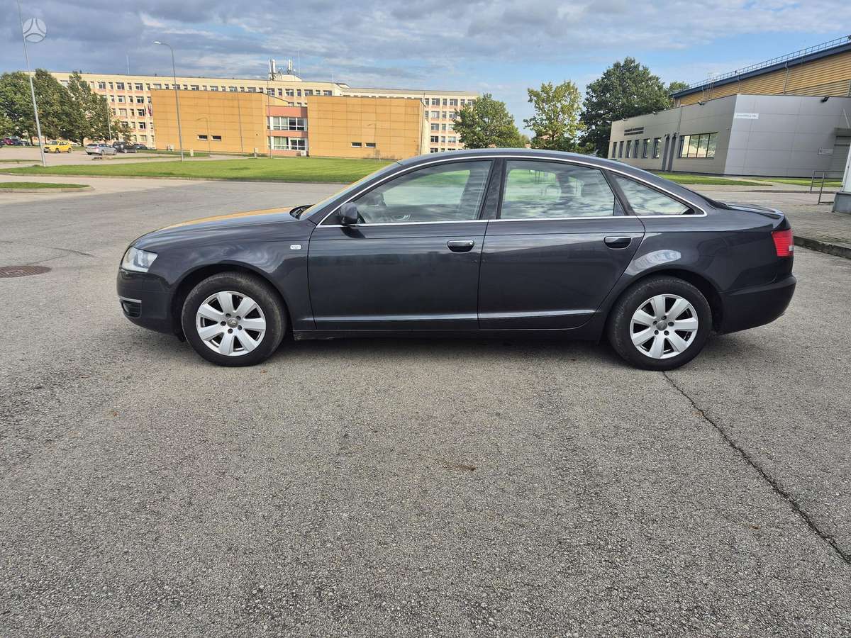 Audi A6, 2.0 l., Седан