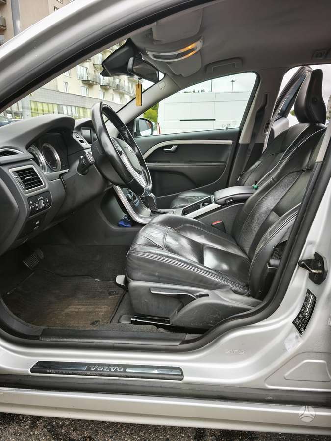 Volvo V70, 2.4 l., wagon