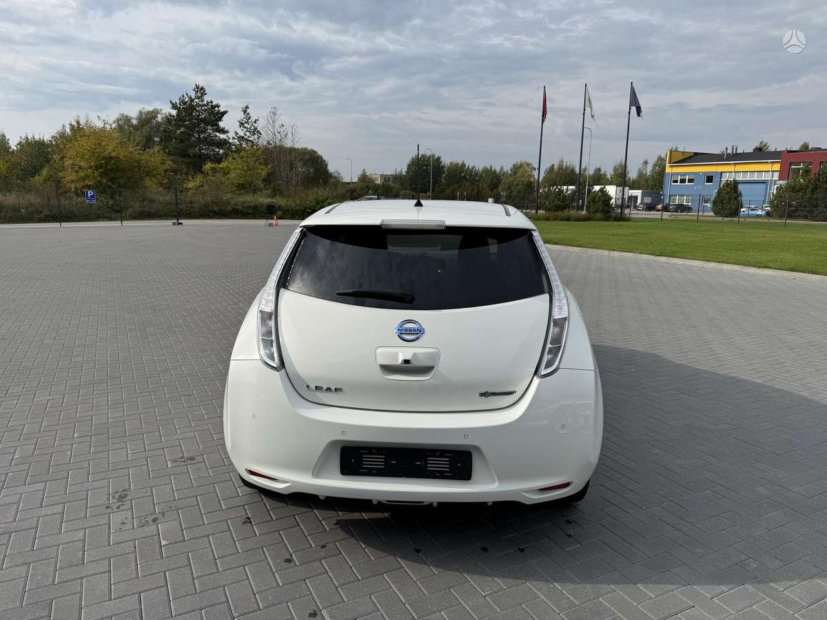 Nissan Leaf, 30 kWh, hečbekas
