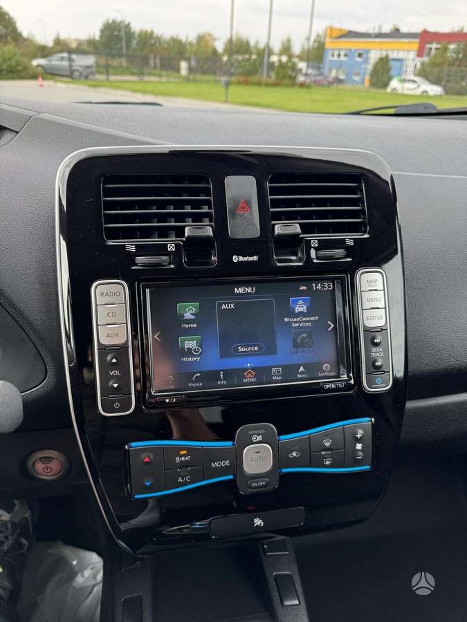 Nissan Leaf, 30 кВт·ч, Хэтчбек