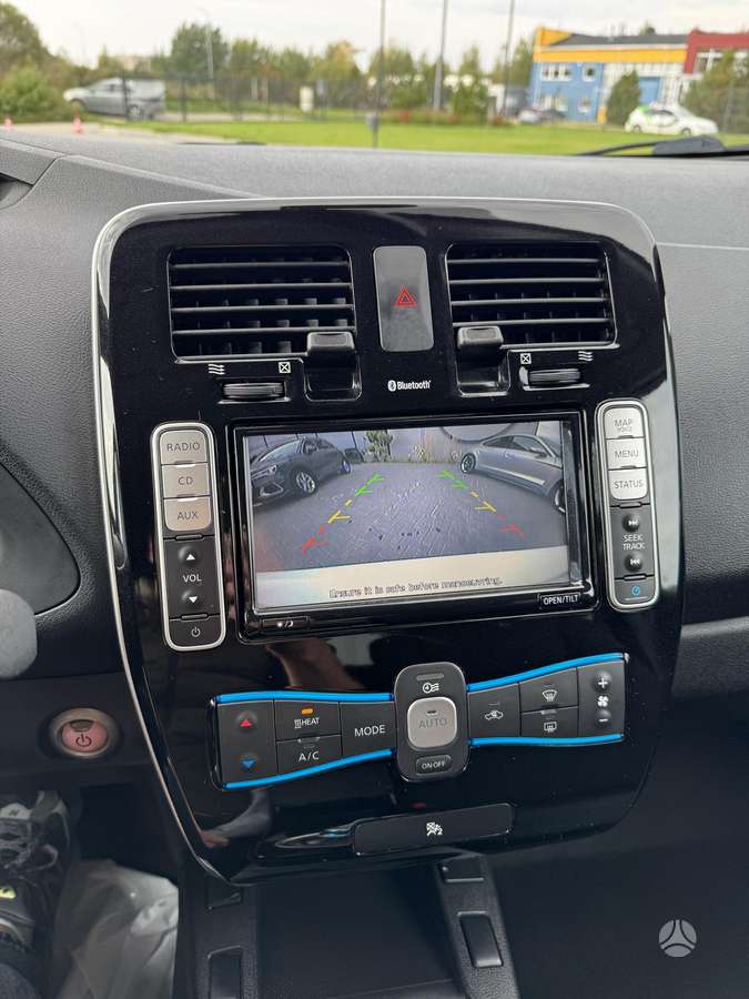 Nissan Leaf, 30 kWh, hečbekas
