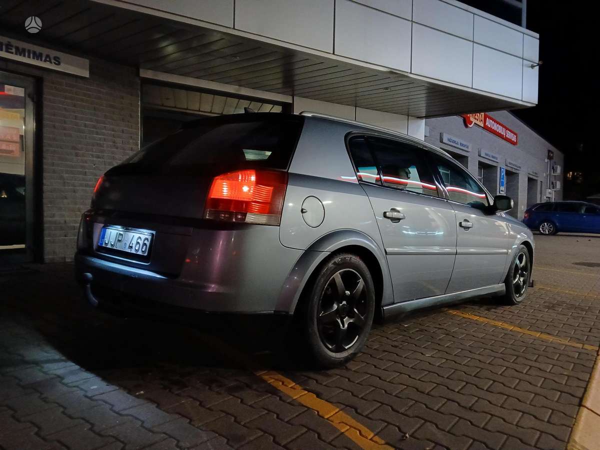 Opel Signum, 2.2 l., hatchback