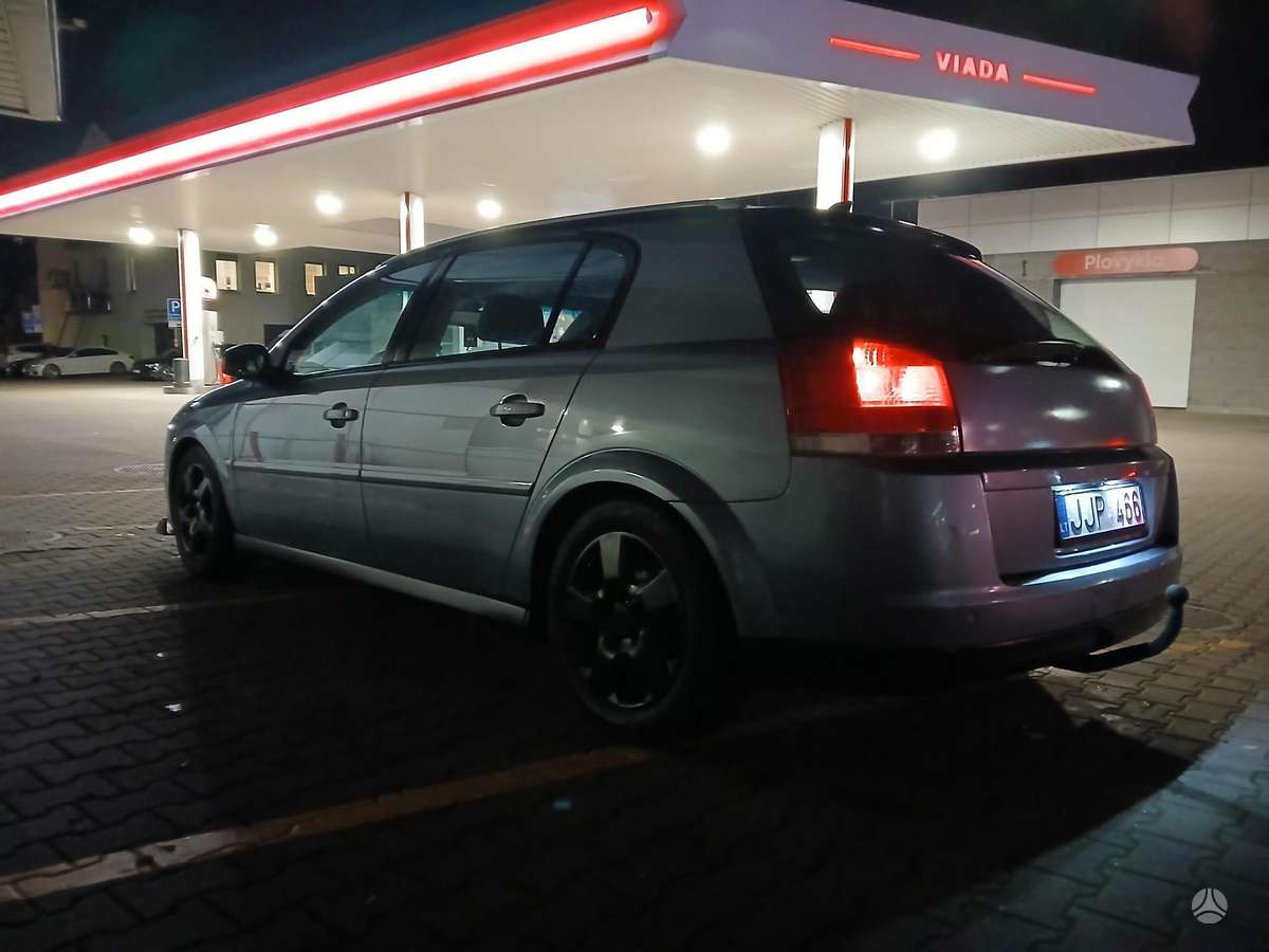 Opel Signum, 2.2 l., hatchback