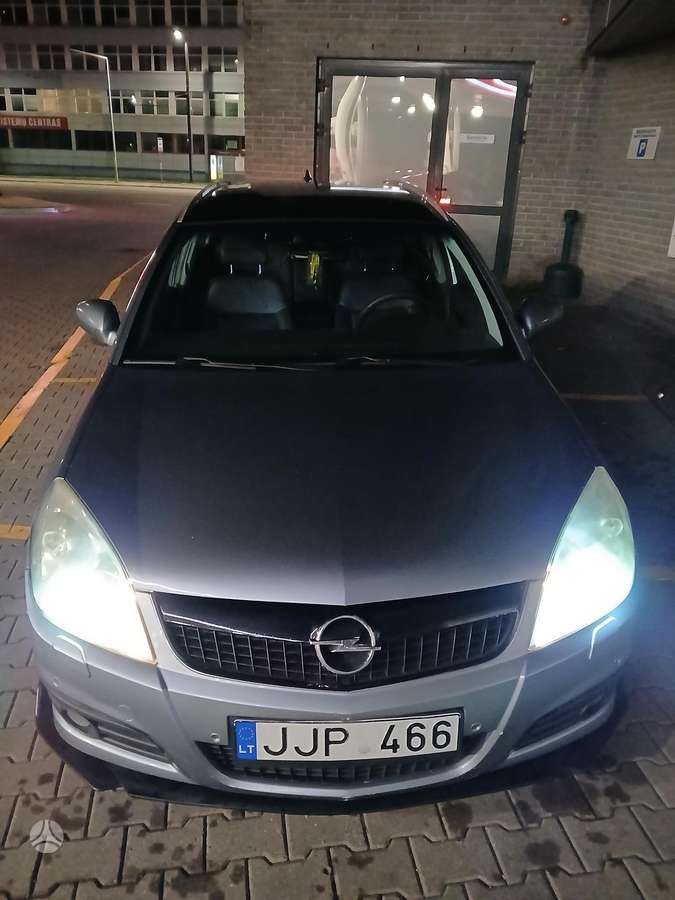 Opel Signum, 2.2 l., hatchback