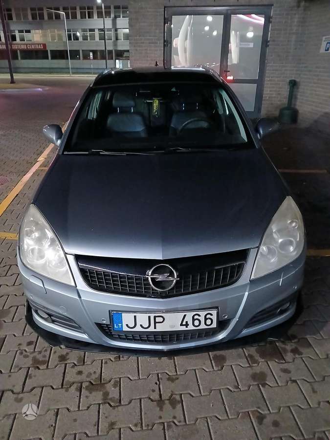 Opel Signum, 2.2 l., hatchback