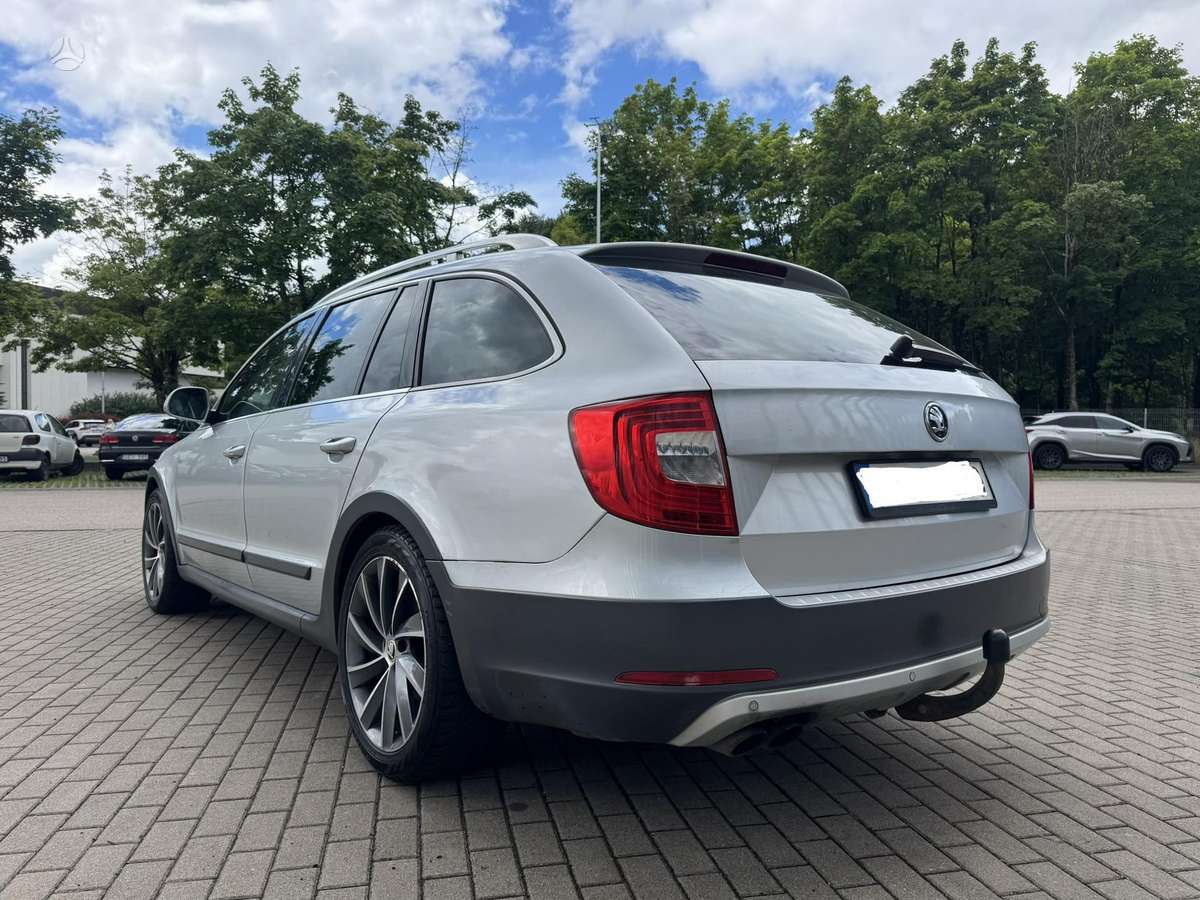 Skoda Superb, 2.0 l., Универсал