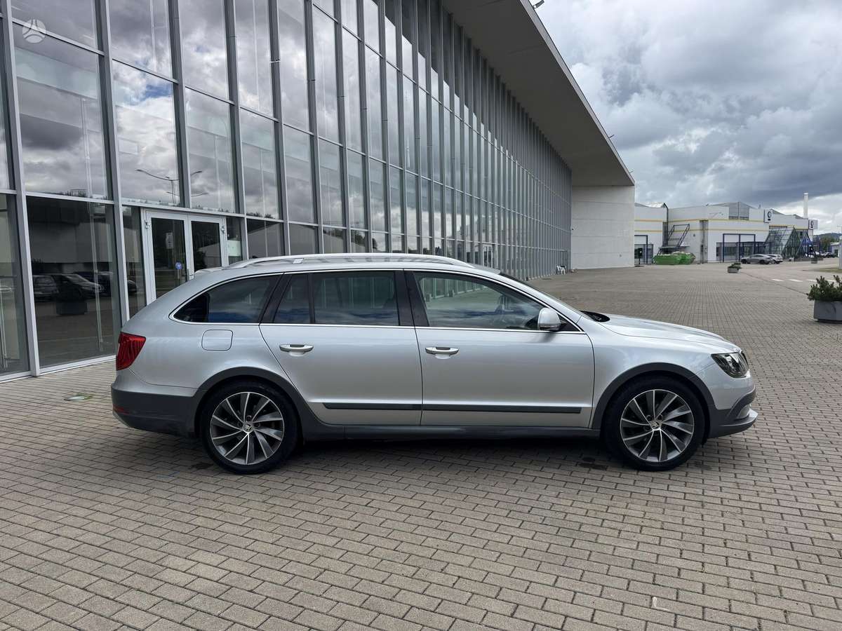 Skoda Superb, 2.0 l., Универсал