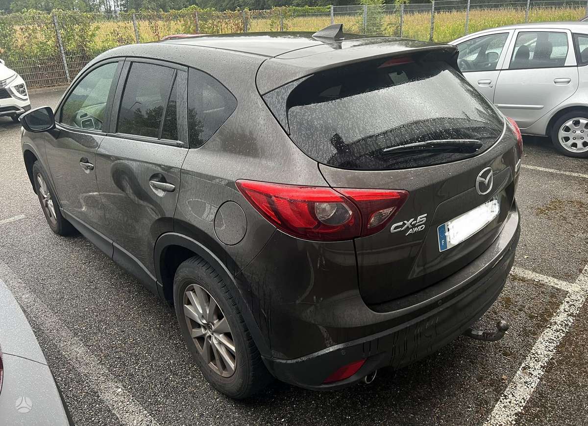 Mazda CX-5, 2.2 l., off-road / crossover