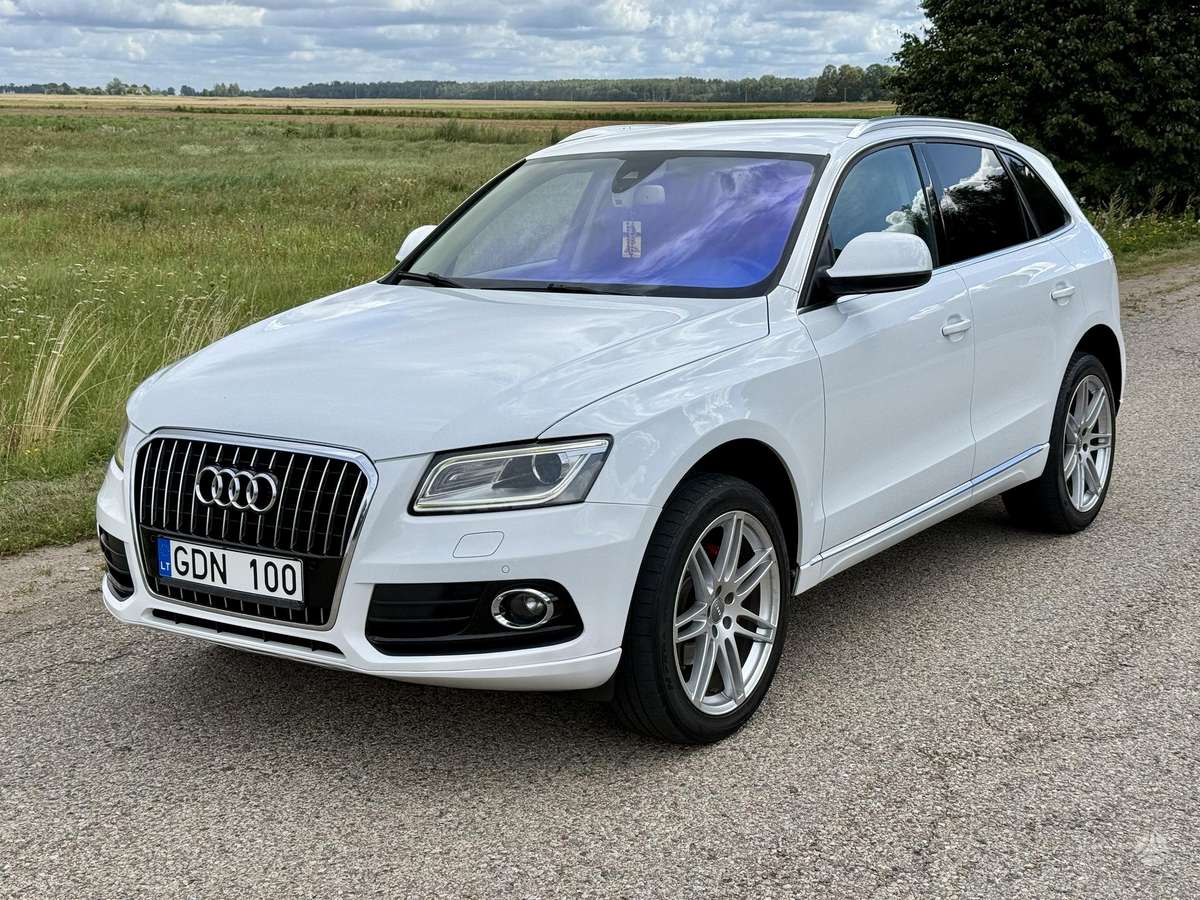 Audi Q5, 2.0 l., off-road / crossover