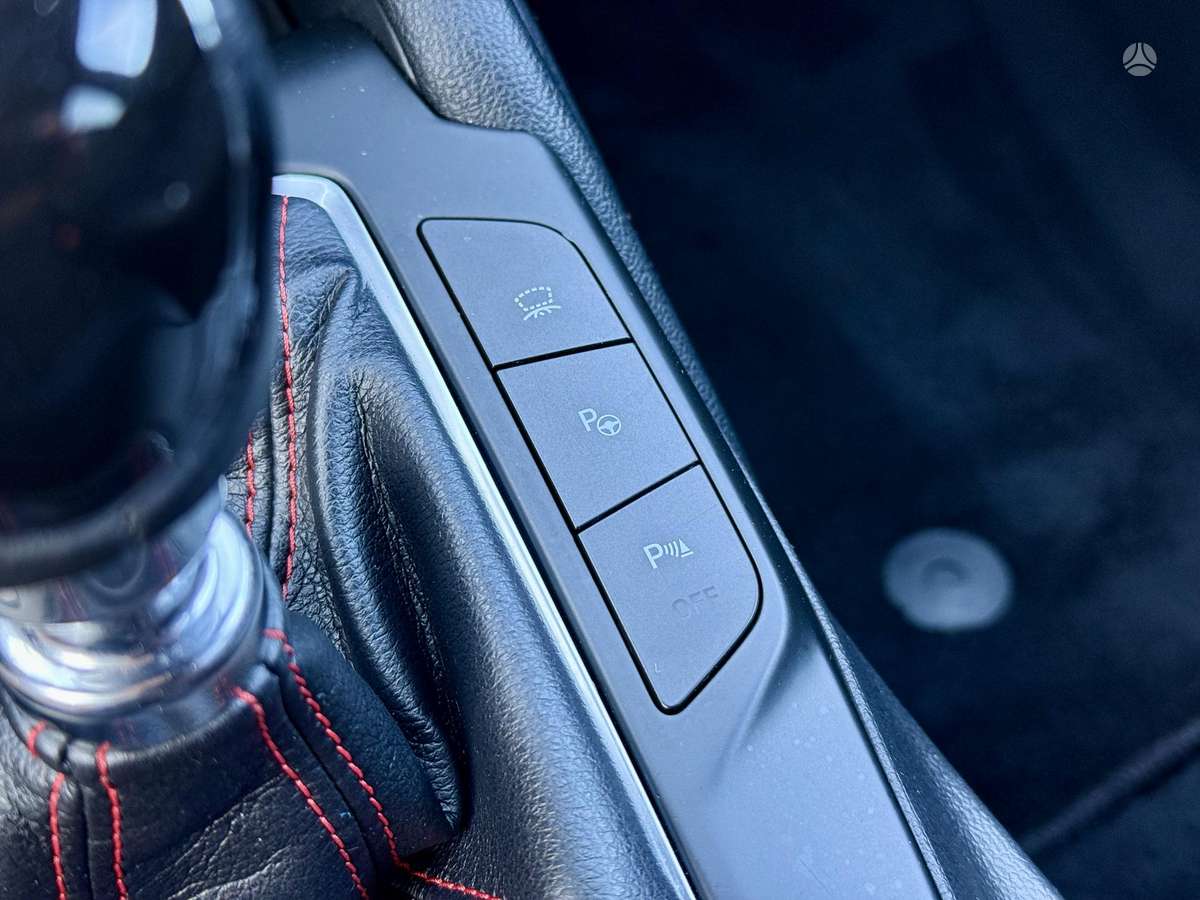 Ford Focus, 2.0 l., Хэтчбек