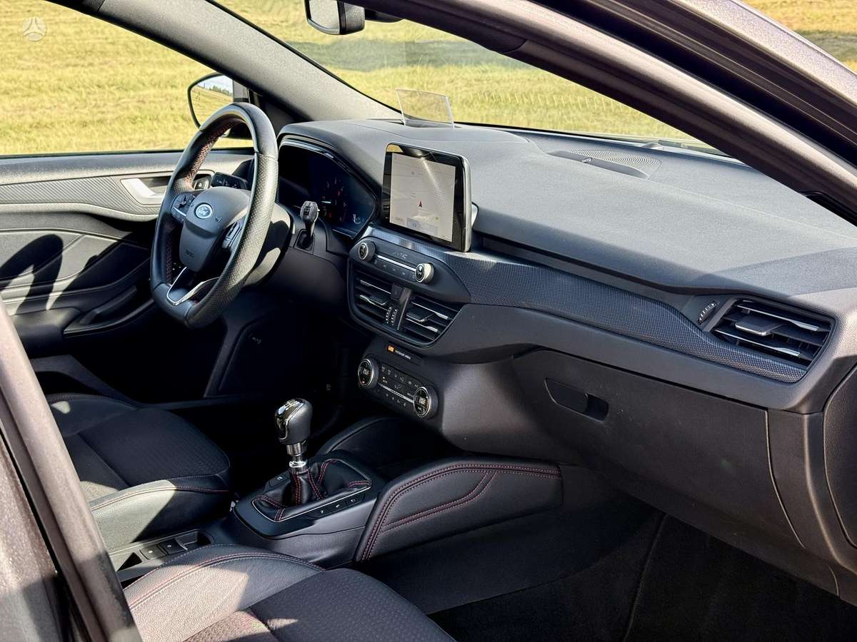 Ford Focus, 2.0 l., Хэтчбек
