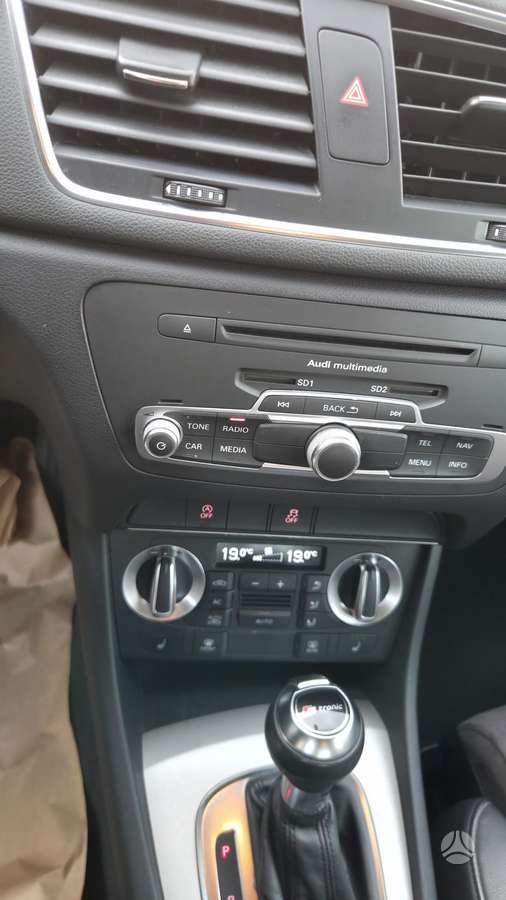 Audi Q3, 2.0 l., hatchback
