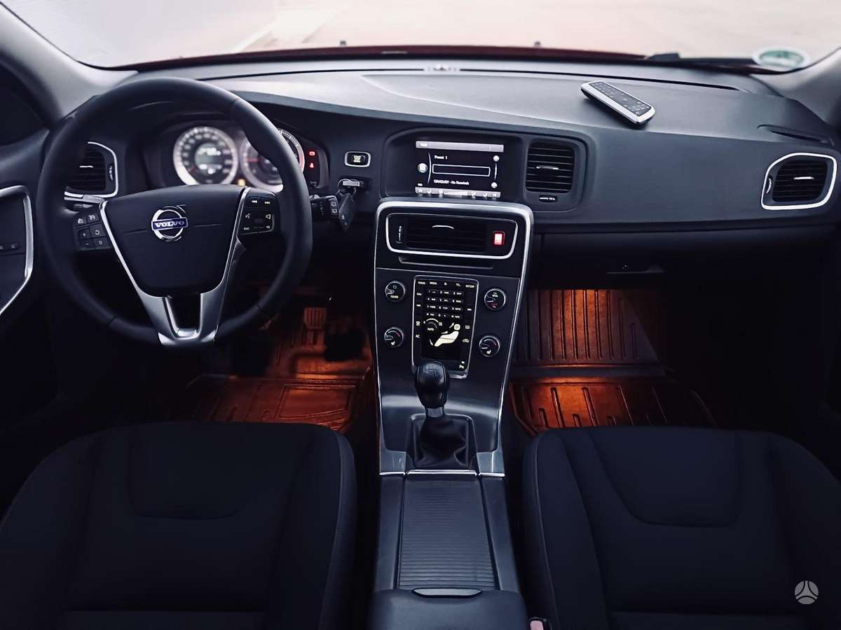 Volvo V60, 2.4 l., Универсал