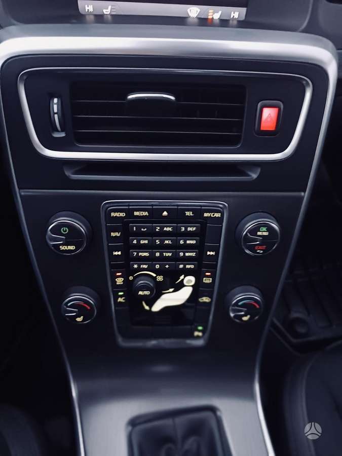 Volvo V60, 2.4 l., Универсал