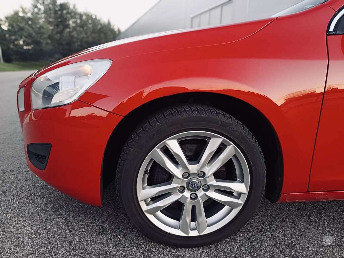 Volvo V60, 2.4 l., Универсал