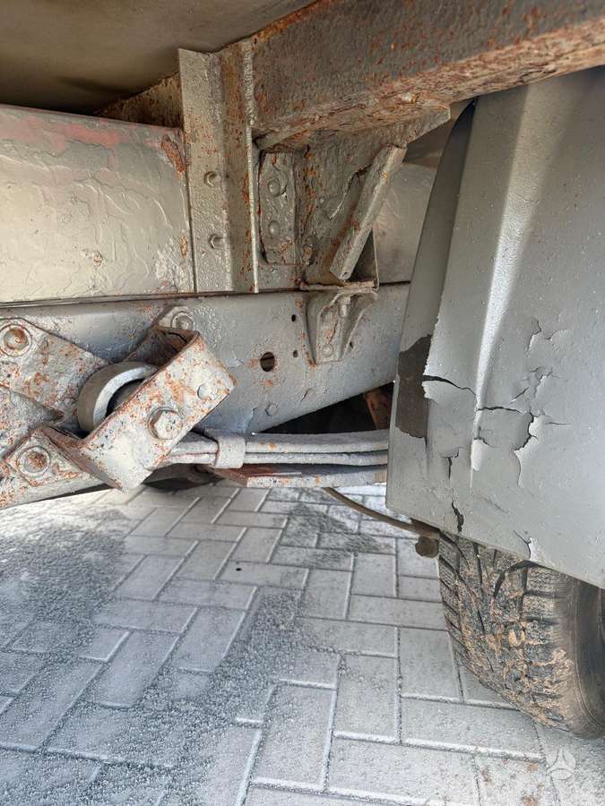 Iveco 49-12, kita