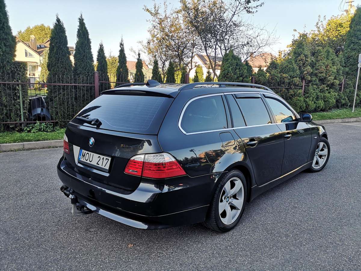 BMW 530, 3.0 l., wagon