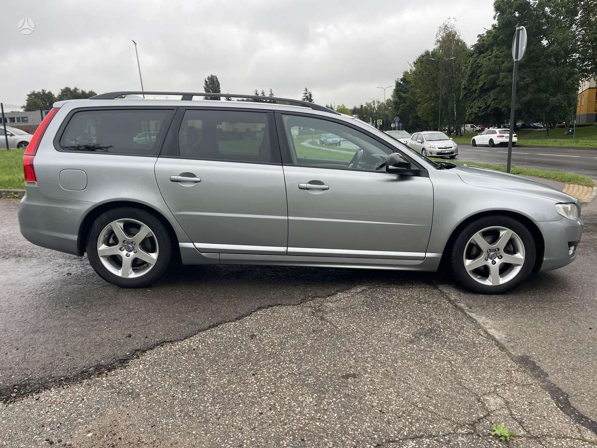 Volvo V70, 2.0 l., wagon