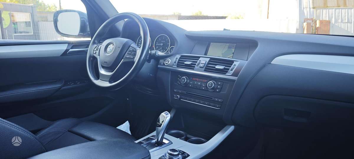 BMW X3, 3.0 l., off-road / crossover