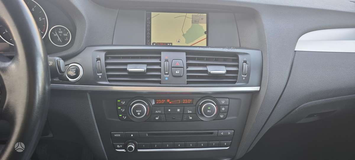 BMW X3, 3.0 l., off-road / crossover