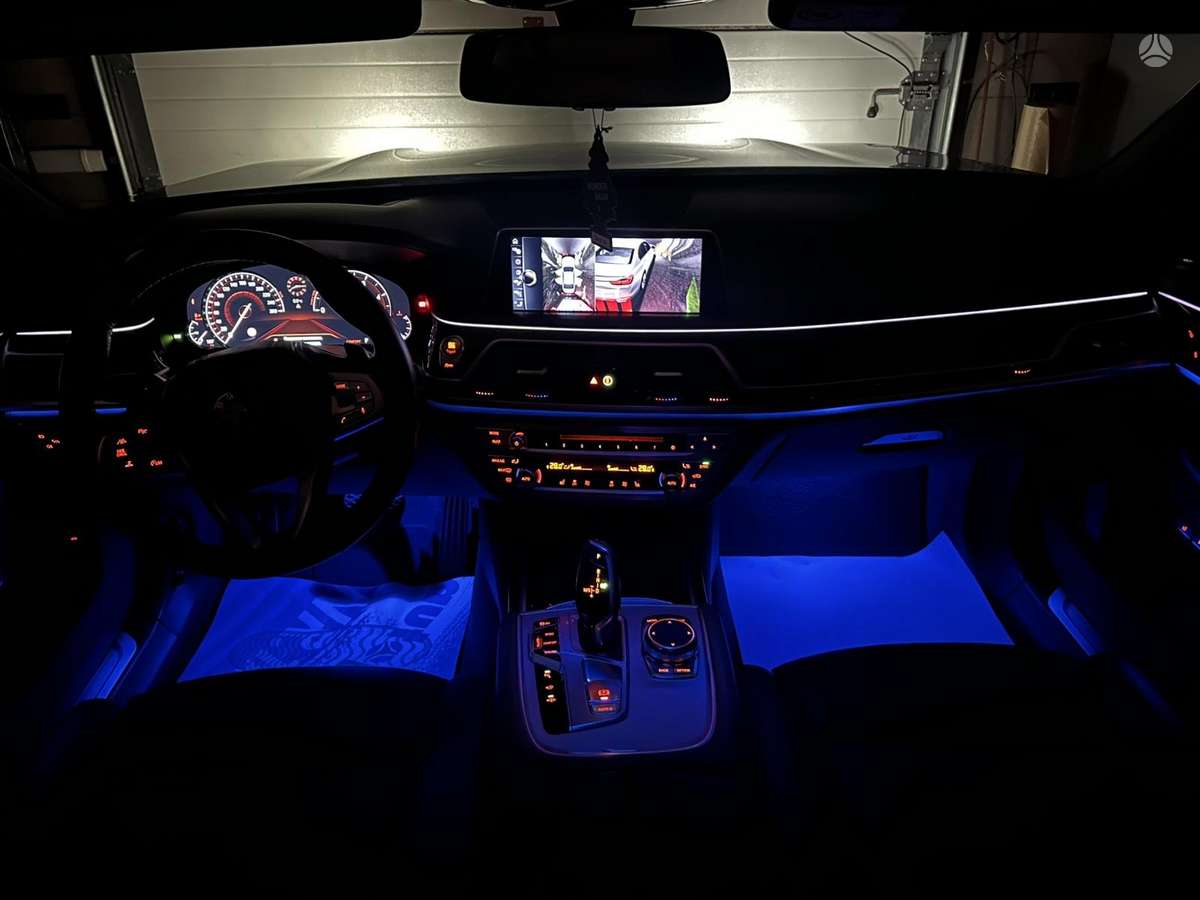 BMW 730, 3.0 l., Седан