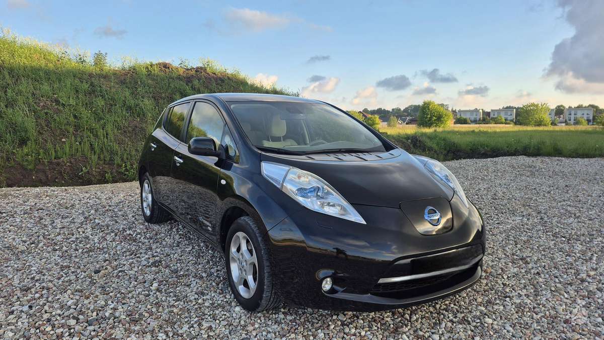 Nissan Leaf, 24 kWh, hatchback