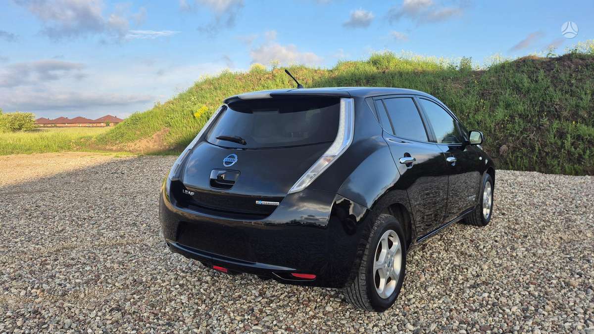 Nissan Leaf, 24 kWh, hatchback