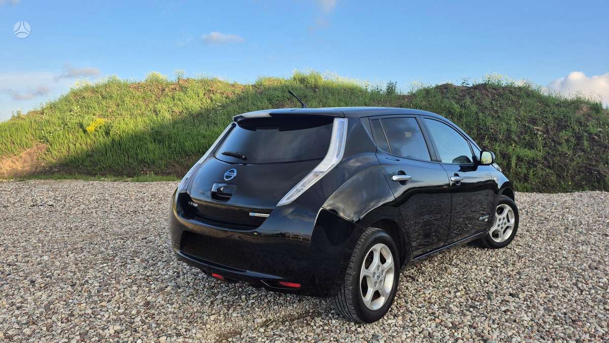Nissan Leaf, 24 кВт·ч, Хэтчбек