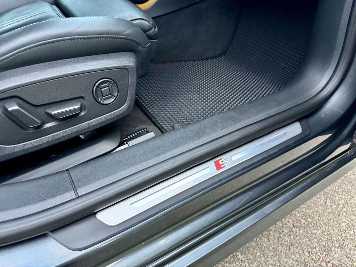 Audi A7, 3.0 l., Седан