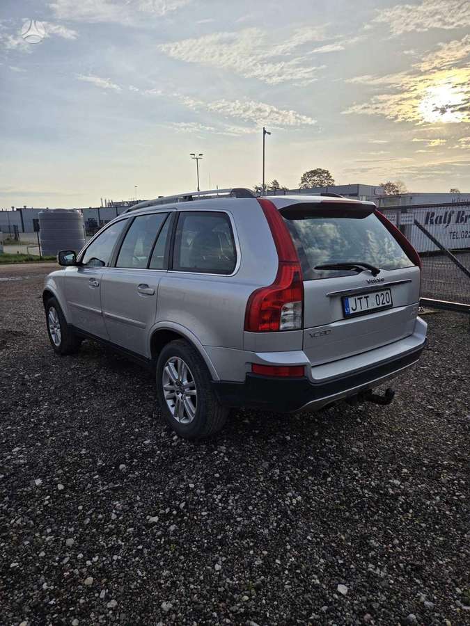 Volvo XC90 2007 — engine 2400 cm³, 185 HP (136kW)