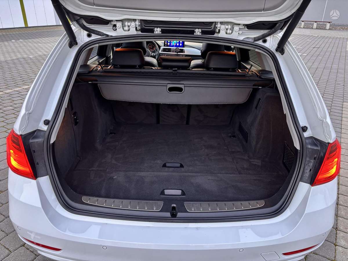 BMW 320, 2.0 l., wagon