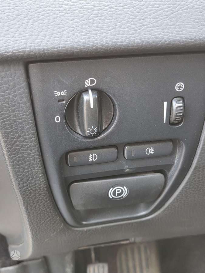 Volvo XC90 2007 — photo 17