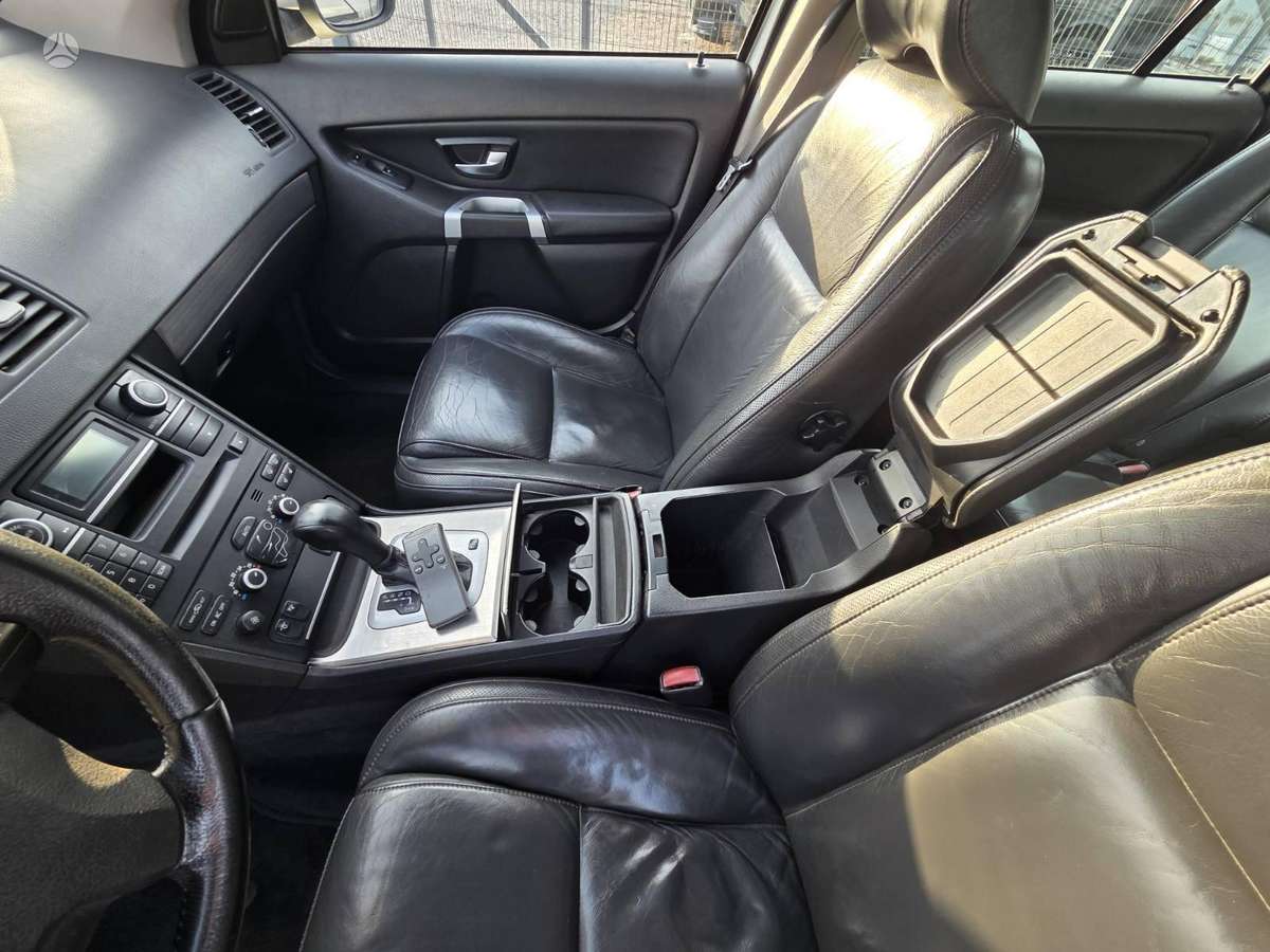 Volvo XC90 2007 — photo 20