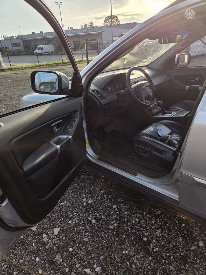 Volvo XC90 2007 — photo 22