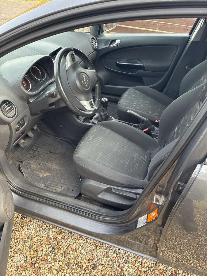 Opel Corsa, 1.4 l., hatchback