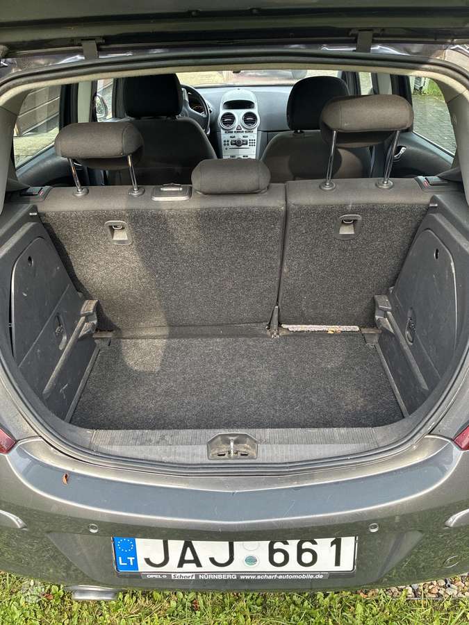 Opel Corsa, 1.4 l., Хэтчбек