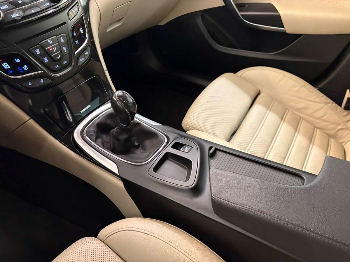 Opel Insignia, 2.0 l., wagon