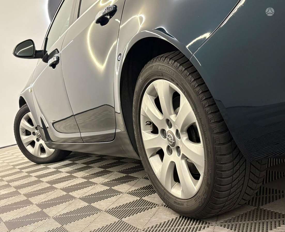 Opel Insignia, 2.0 l., wagon