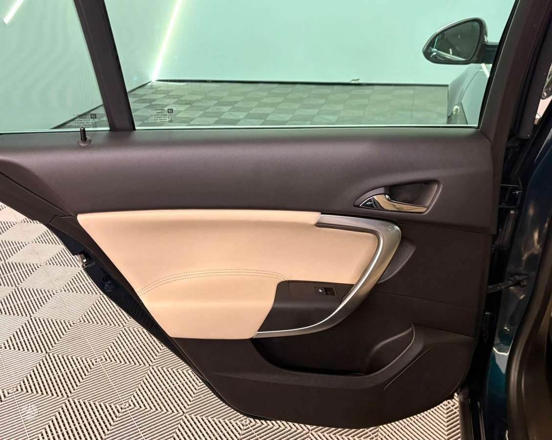 Opel Insignia, 2.0 l., wagon