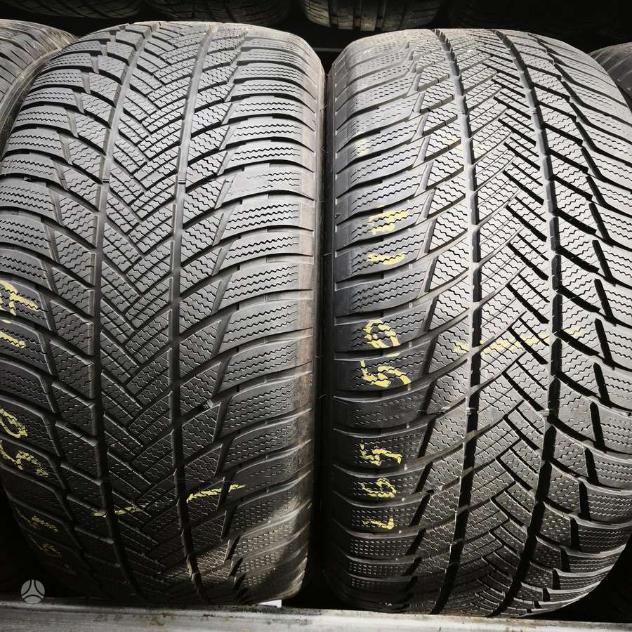 Bridgestone Blizzak lm001, winter 265/50 R19
