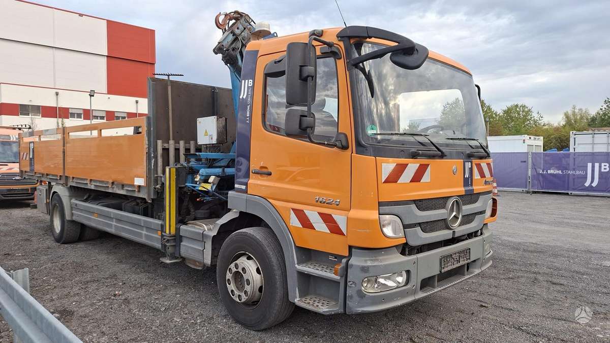 Mercedes-Benz ATEGO, с краном