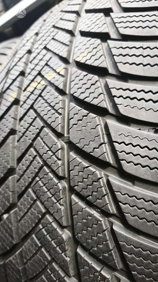 Bridgestone Blizzak lm001, winter 265/50 R19