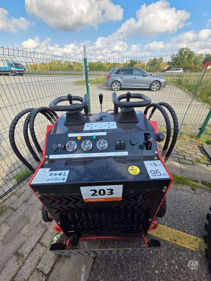 -Kita- SDLL10A, mini loaders