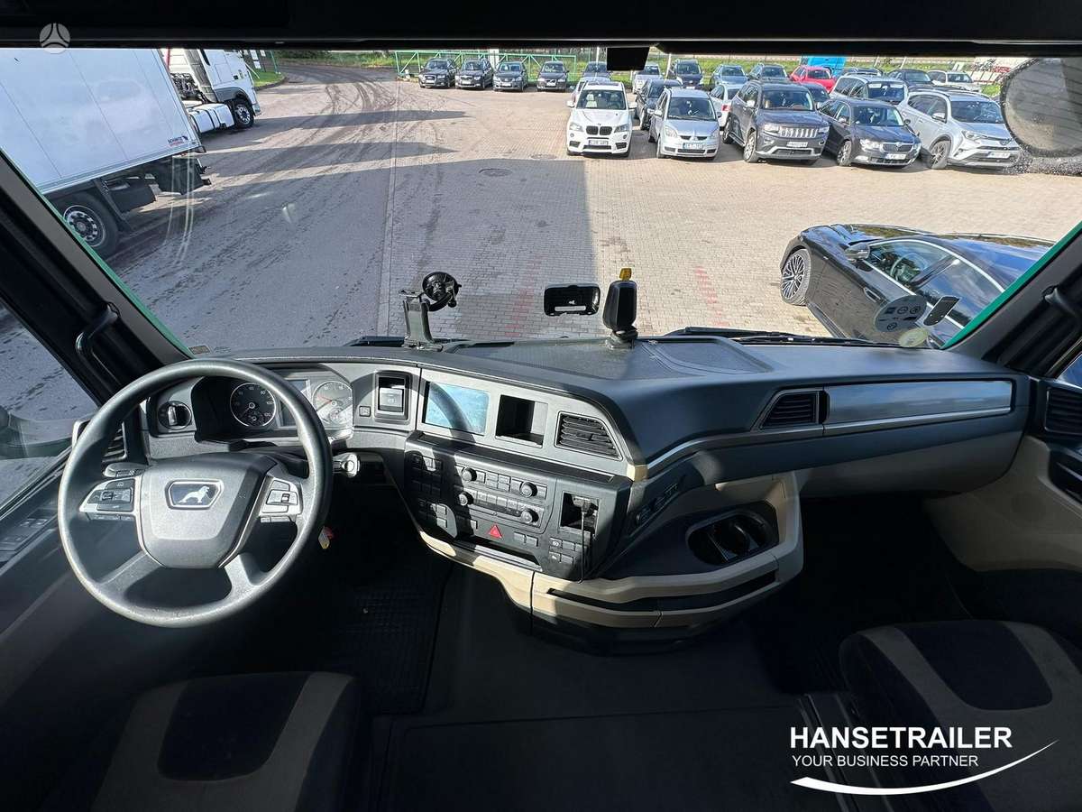 MAN TGX 18.470 Mega Low Deck, 2 miegamosios vietos
